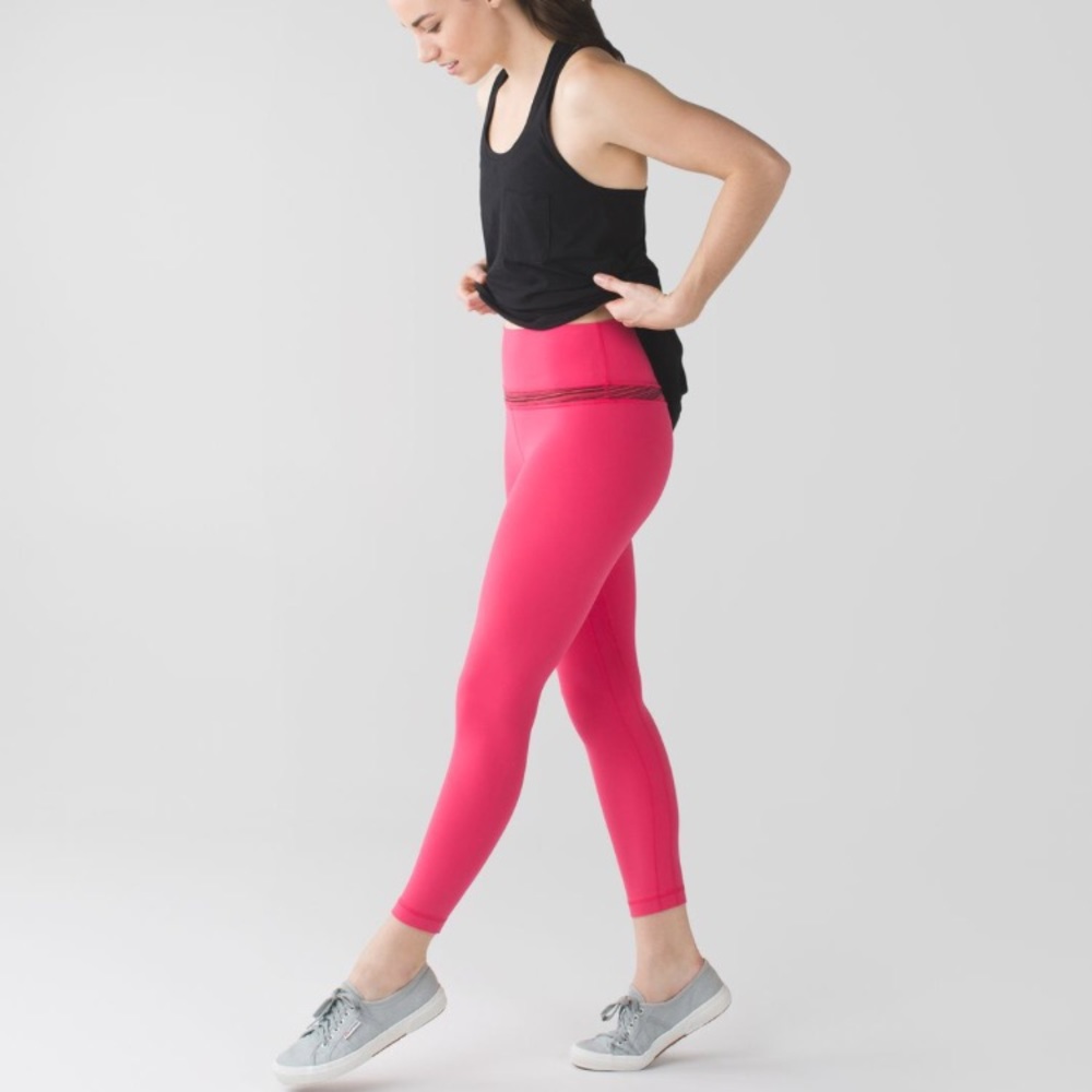 Lululemon Original Aligns sz 6